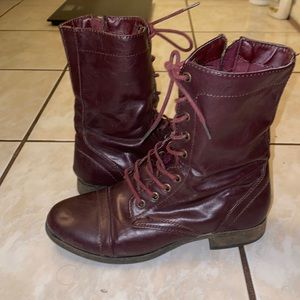 Sz 6 Maroon Lace Up Combat Boots